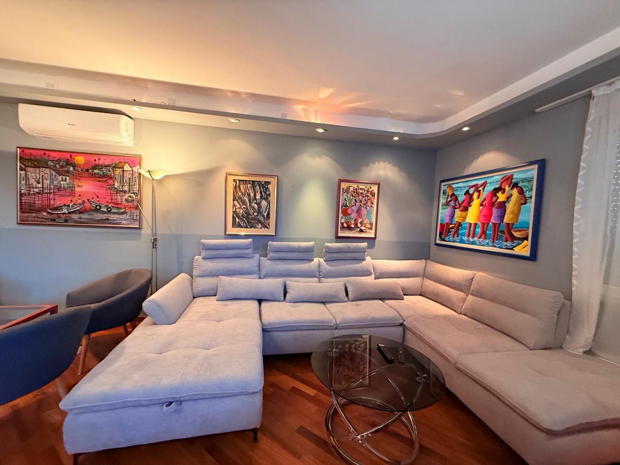 Blue Stella Luxury Split